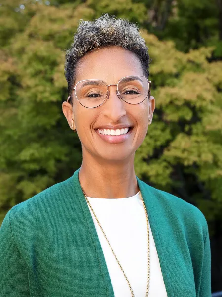 Denise Balfour Simpson headshot